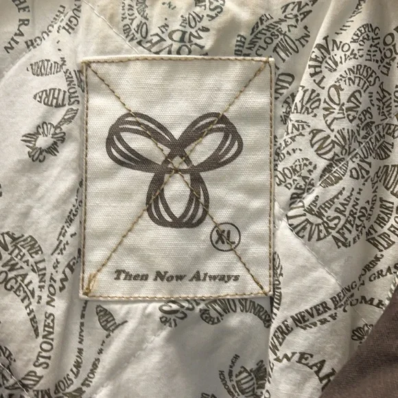 TNA Jacket - Picture 2 of 3